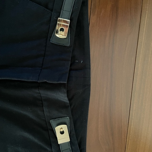 Black pants with gold detailing - Picture 3 of 4